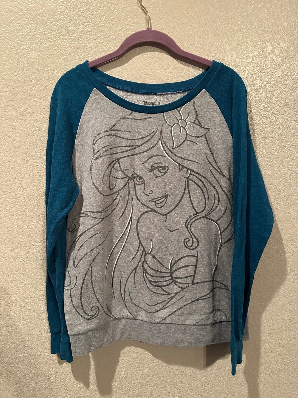 Disney Parks Princess Ariel Little Mermaid Longsleeve Raglan Tee M